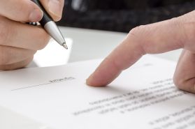 Umowa na zastępstwo a zakres obowiązków pracownika zastępującego