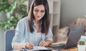 Jak aplikacje kadrowo-płacowe wpływają na rozwój firmy i zadowolenie pracowników?