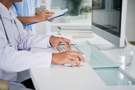 L4 online – czym są elektroniczne zwolnienia lekarskie i kto może je uzyskać?