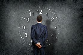 Jaki system czasu pracy zmniejszy liczbę godzin nadliczbowych