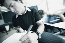 Udokumentowanie przez obcokrajowca okresów nauki i pracy za granicą a staż pracy u polskiego pracodawcy