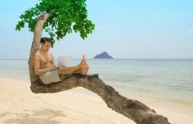 Urlop młodocianego na wakacje – ile dni zdjąć z puli urlopowej?