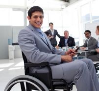 Termin nabycia dodatkowego urlopu wypoczynkowego przez osobę niepełnosprawną