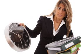 Jak ewidencjonować godziny, gdy pracownik objęty jest ruchomym czasem pracy