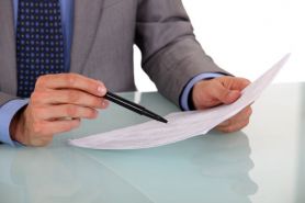 Okresy wypowiedzenia umów terminowych – nowych i trwających "na przełomie"