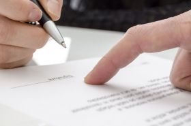Brak podpisu pod CV kandydata, złożonym w procedurze naboru na stanowisko urzędnicze