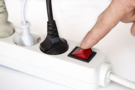 Praca zdalna – jak rozliczać z urzędem skarbowym ekwiwalent za zużycie Internetu i energii elektrycznej