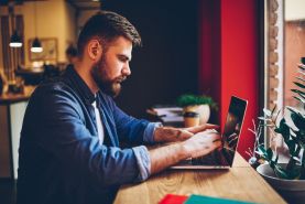 Praca zdalna czy telepraca – co wprowadzić w firmie w czasie pandemii