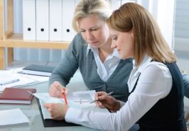 Jak określić w świadectwie podstawę prawną udzielenia dawnego urlopu wychowawczego