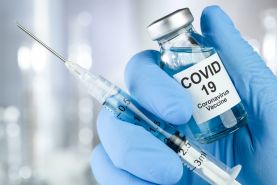 Szczepienia przeciw COVID-19 w dużych zakładach pracy