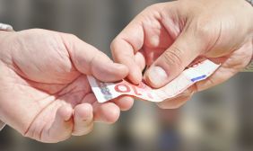 Jakie wynagrodzenie przysługuje pracownikowi w okresie wypowiedzenia?