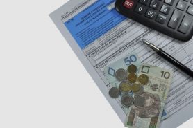 Jak w PIT-11 za 2019 rok wykazać zaliczkę pobraną od zasiłku chorobowego