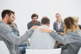 Wsparcie dla przepracowanych pracowników – jakiego wsparcia udzielić pracownikom
