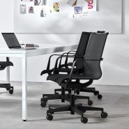 Innowacyjne biuro – jak podnieść wydajność pracowników za pomocą ergonomicznego wyposażenia?