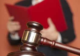 Dodatkowe wynagrodzenie za zastępstwo procesowe – jakie zastosować KUP?