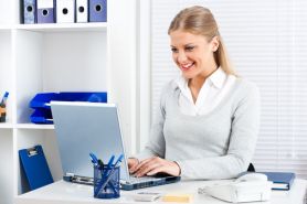 Zmiana etatu i systemu wynagradzania – jak ująć w dokumentach rozliczeniowych