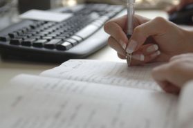 Zwolnienie pracownika z obowiązku podpisywania listy obecności