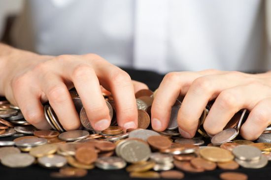 Co z pracowniczymi kosztami i ulgą, gdy pracownik otrzyma dwie wypłaty w tym samym miesiącu