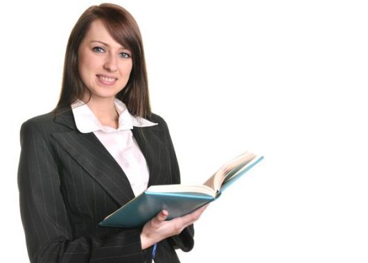 Zatrudnienie niepełnoetetowca: ustalanie wymiaru czasu pracy, urlop i obowiązki informacyjne