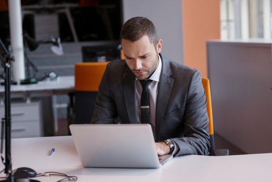 Jak zarządzać pracą zdalną