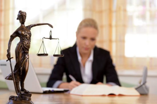 Likwidacja stanowiska pracy – czy pracodawca może zastąpić likwidowane stanowisko pracy innym