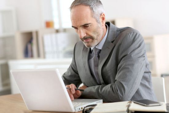 Praca zdalna nie musi automatycznie uzasadniać zadaniowego systemu czasu pracy