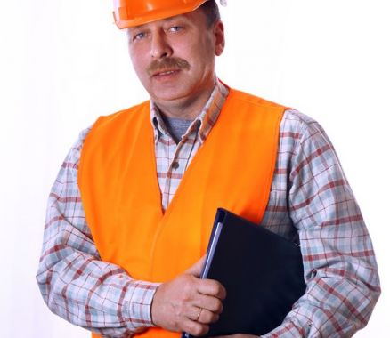 Szkolenia bhp i ocena ryzyka zawodowego pracownika wykonującego zarówno czynności „kierownicze”, jak i „liniowe”