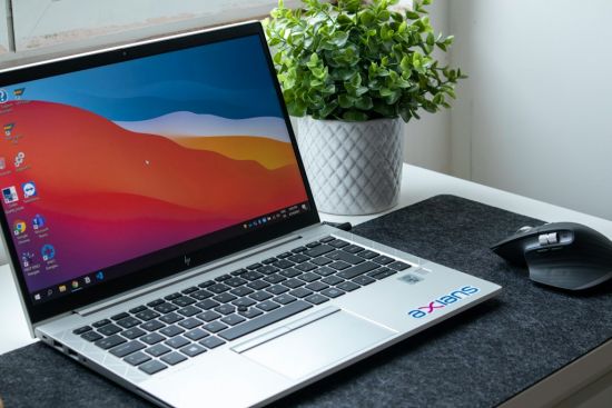 MacBook Air – czy podstawowa konfiguracja wystarczy na kilka lat użytkowania w firmie?