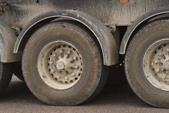 Stosowanie przepisów ustawy o transporcie drogowym i czasie pracy kierowców do pracowników służb wywozu odpadów i utrzymania dróg