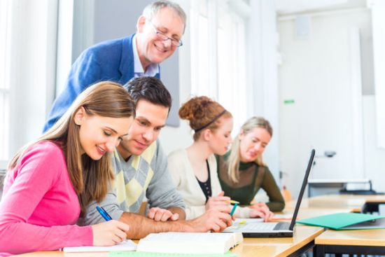 Dofinansowanie studiów podyplomowych dla nauczyciela na urlopie wychowawczym