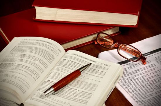 Zakup okularów korekcyjnych i soczewek kontaktowych dla pracownika do innych celów niż obsługa monitora ekranowego