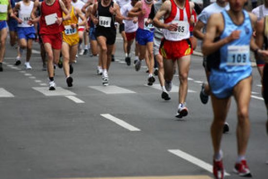 Jakie są skutki podatkowe pokrycia kosztów udziału pracowników w imprezie sportowej