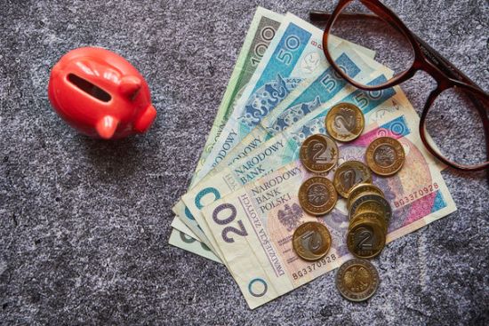 Zasiłek macierzyński za okres uzupełniającego urlopu macierzyńskiego dla rodziców wcześniaków – jakie dokumenty do ZUS od 19 marca 2025 r.