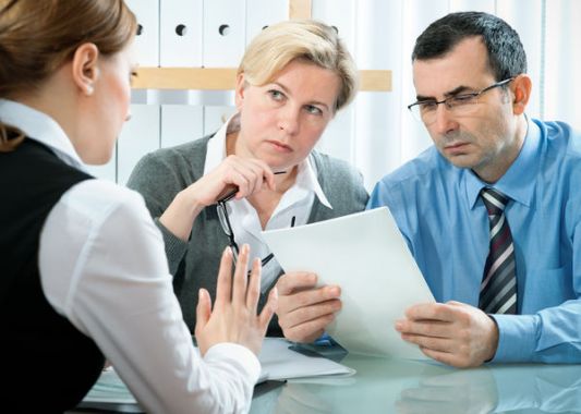 Upływ okresu umowy terminowej w trakcie urlopu macierzyńskiego lub rodzicielskiego