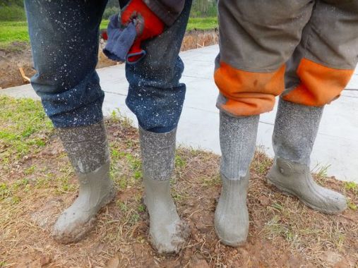 Jaki dokument pobytowy uprawnia cudzoziemca do podjęcia pracy w związku z oświadczeniem pracodawcy