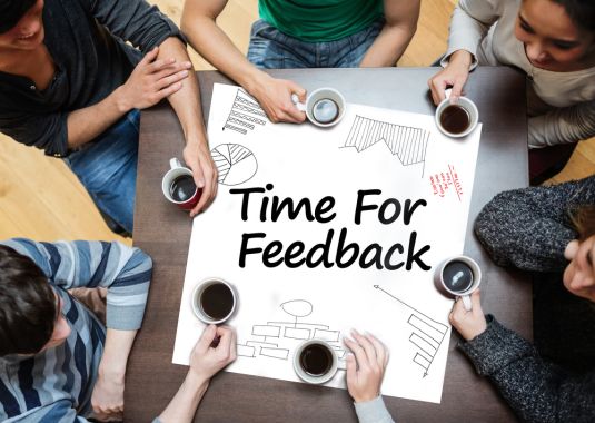 Feedback i feedforward - dla kogo korzyści