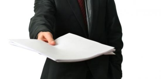 Okres wypowiedzenia rozpoczyna bieg od dnia złożenia oświadczenia