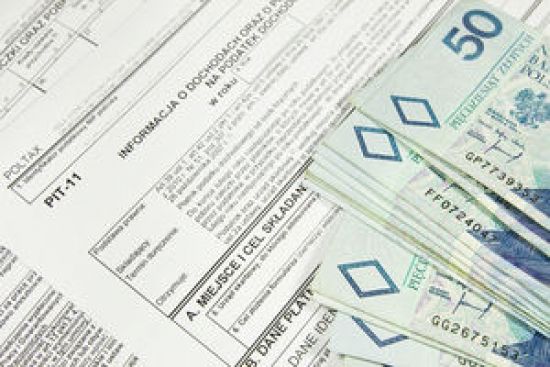 Jakie są dwa terminy przesyłania informacji PIT-11