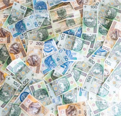 Minimalne wynagrodzenie w 2025 roku: wpływ na pracodawców i składki