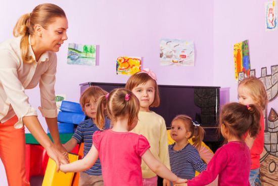Co z urlopem wychowawczym, gdy dziecko rozpoczyna uczęszczanie do przedszkola